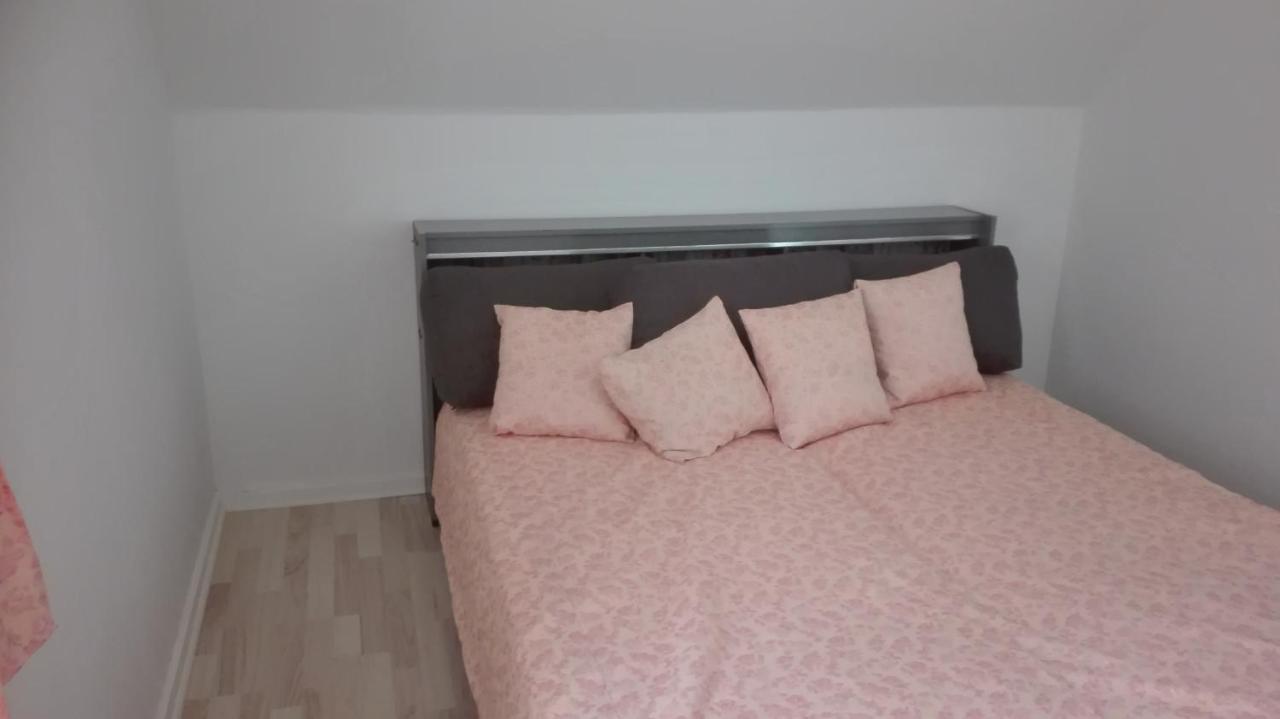 Bed and Breakfast Nakednature Borre Exterior foto